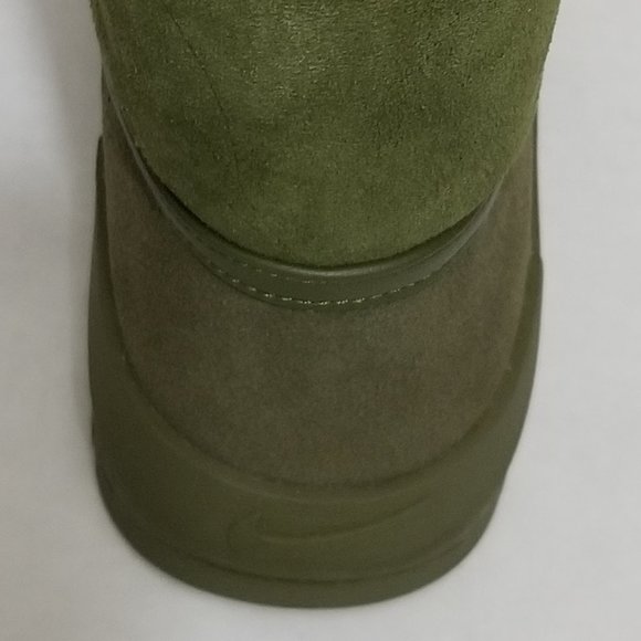 NIKE Xarr ‘the10th’ Mountain Boot in Triple-Green - Picture 14 of 16